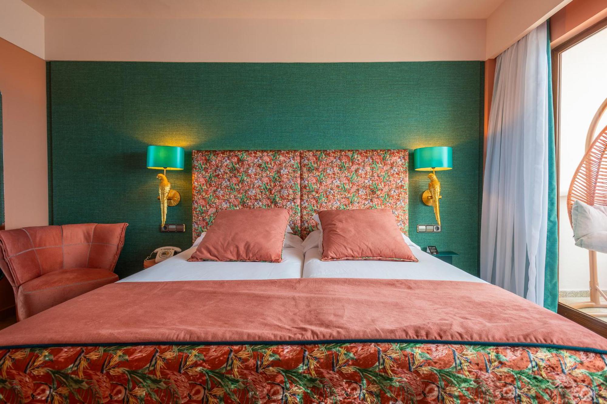 Nyx Hotel Ibiza By Leonardo Hotels-Adults Only Sant Antoni de Portmany Esterno foto